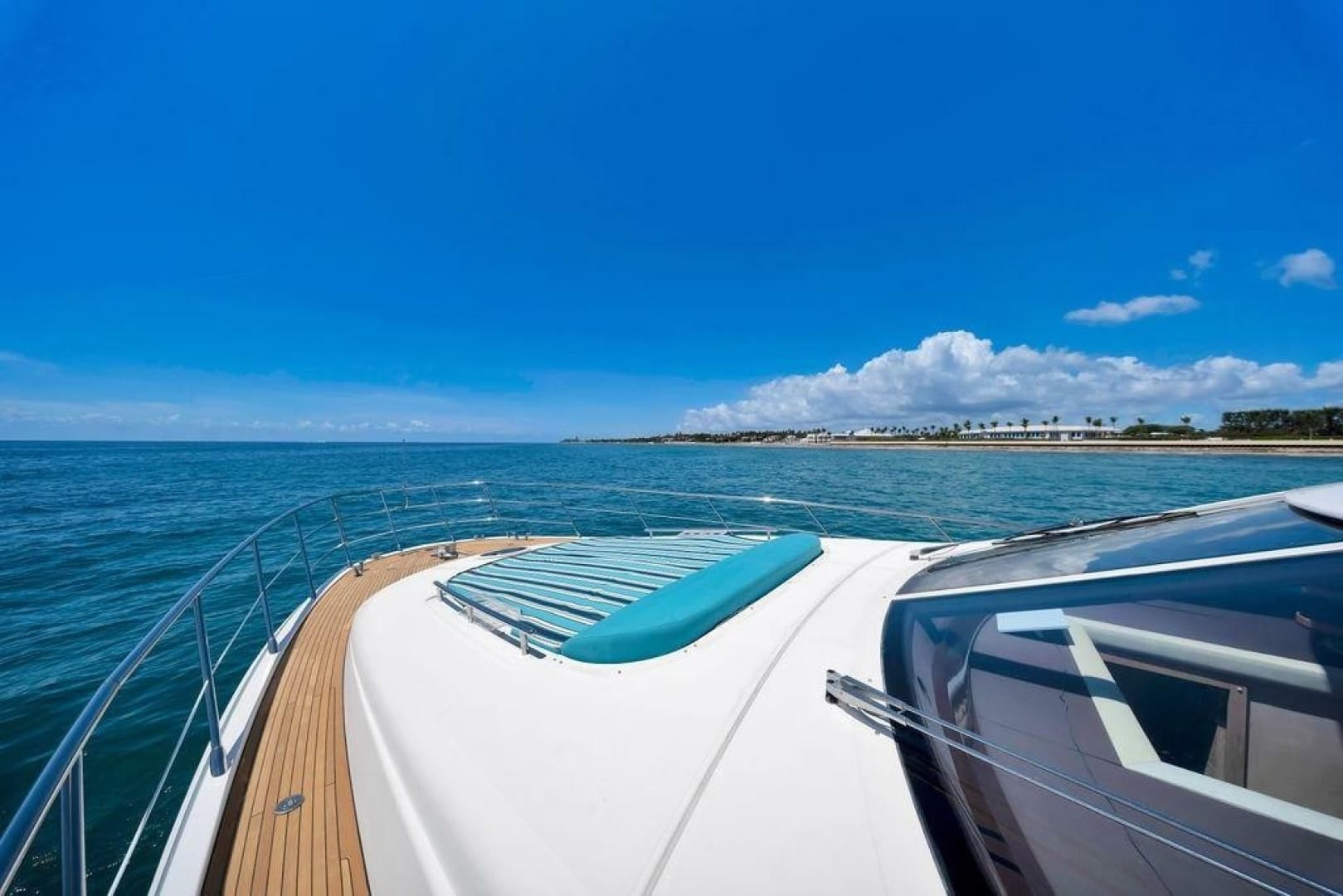 2011 Azimut 70