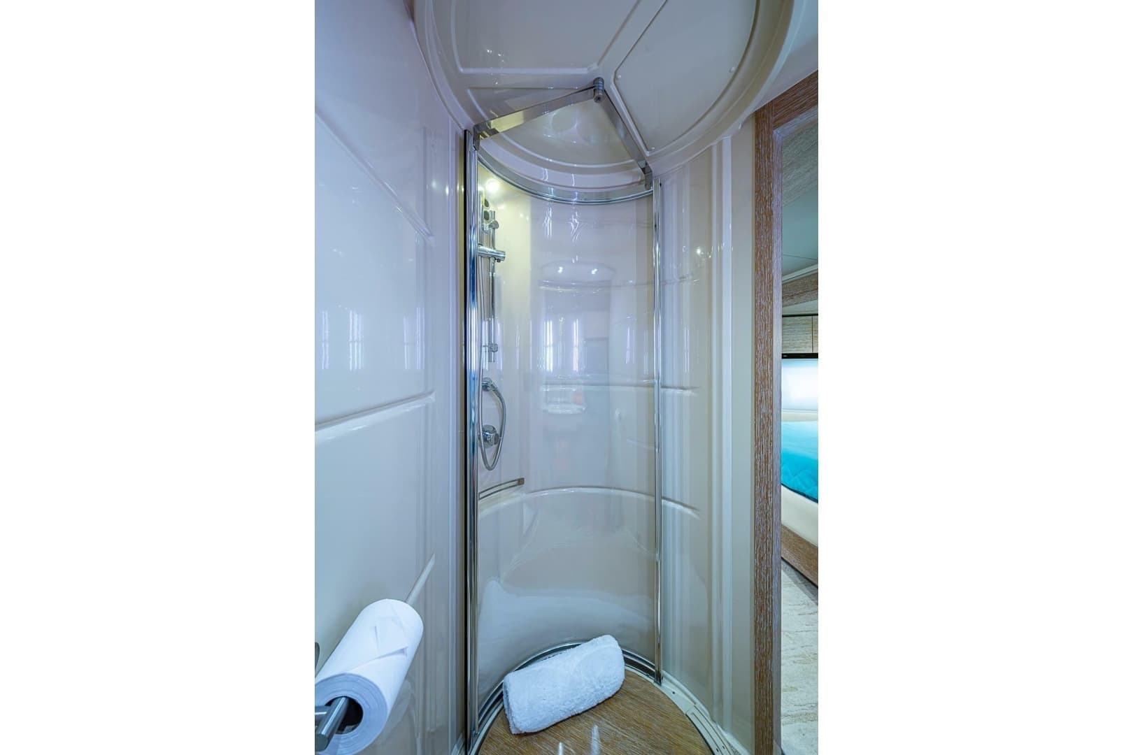 2011 Azimut 70