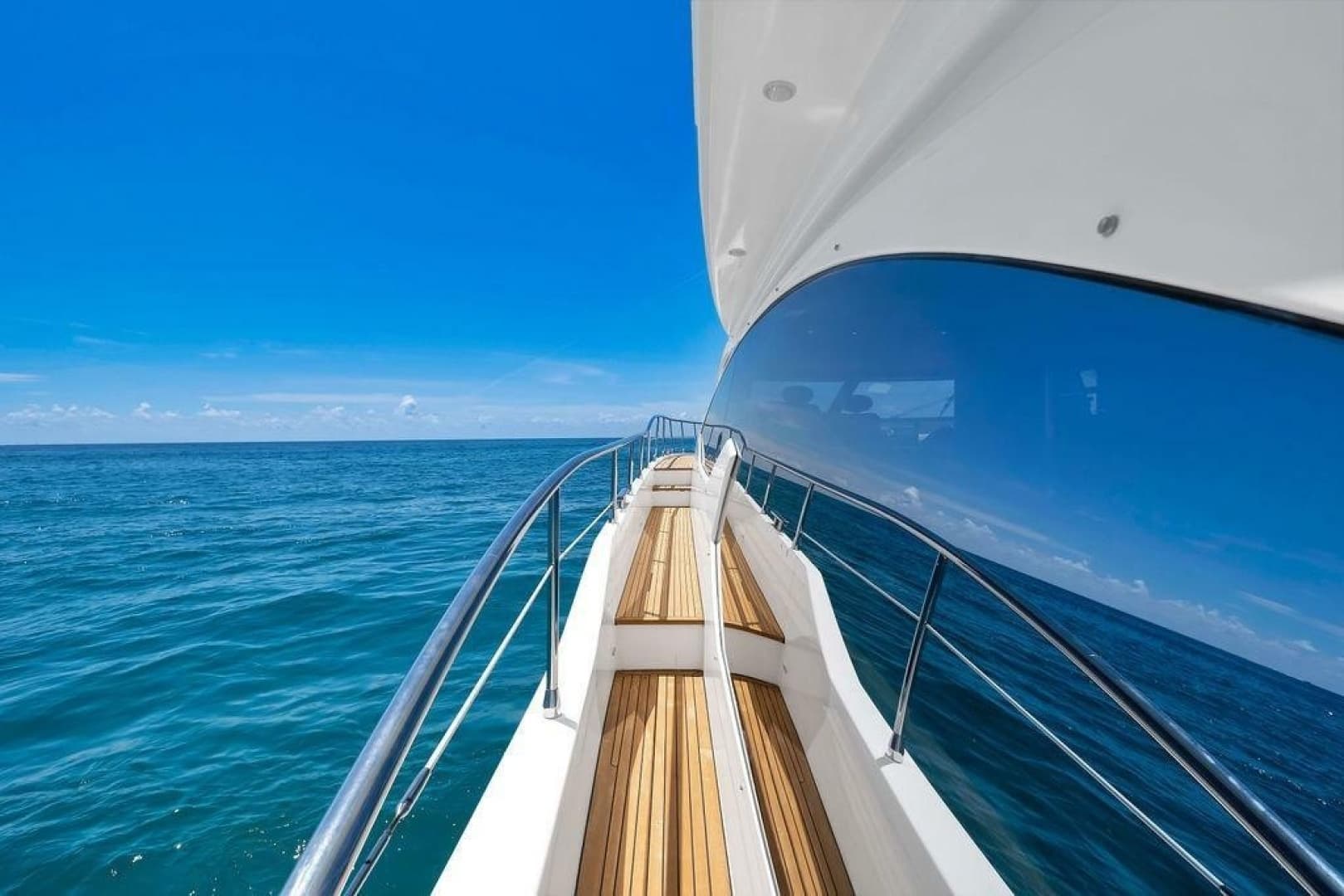 2011 Azimut 70