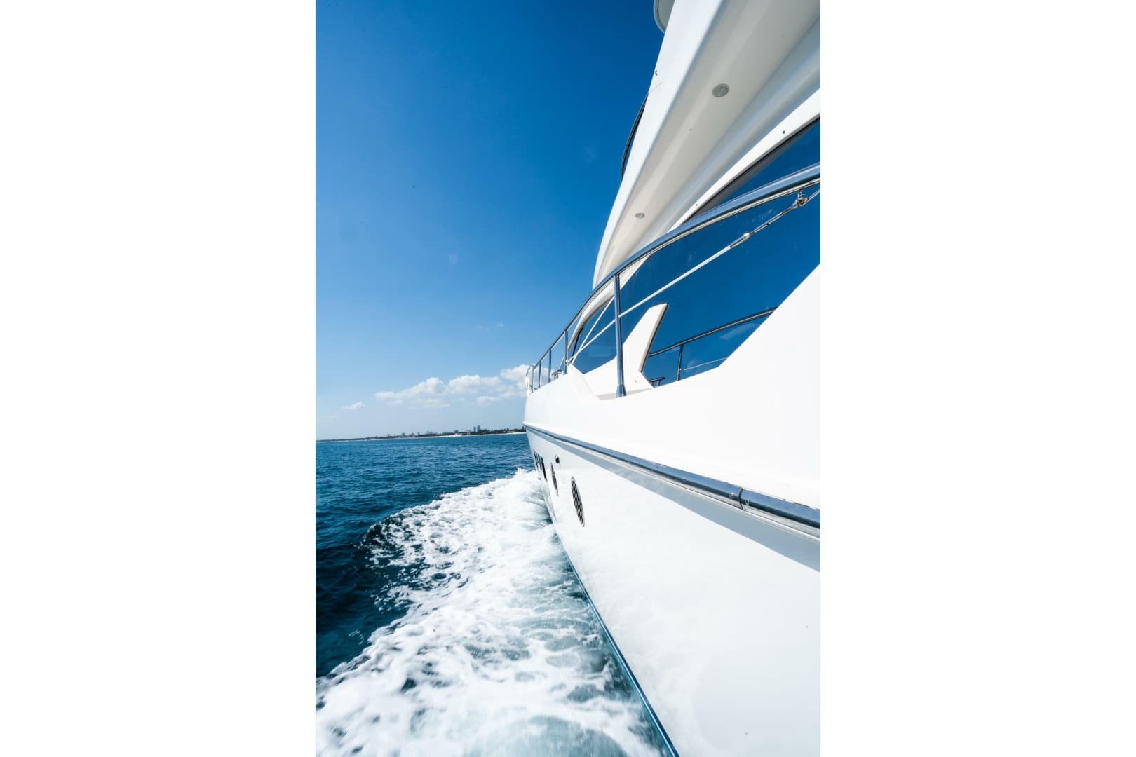 2011 Azimut 70