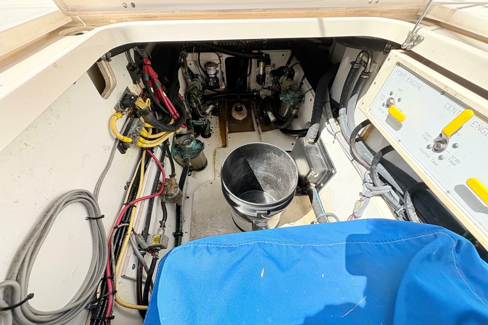 2011 Pursuit OS 375 Offshore