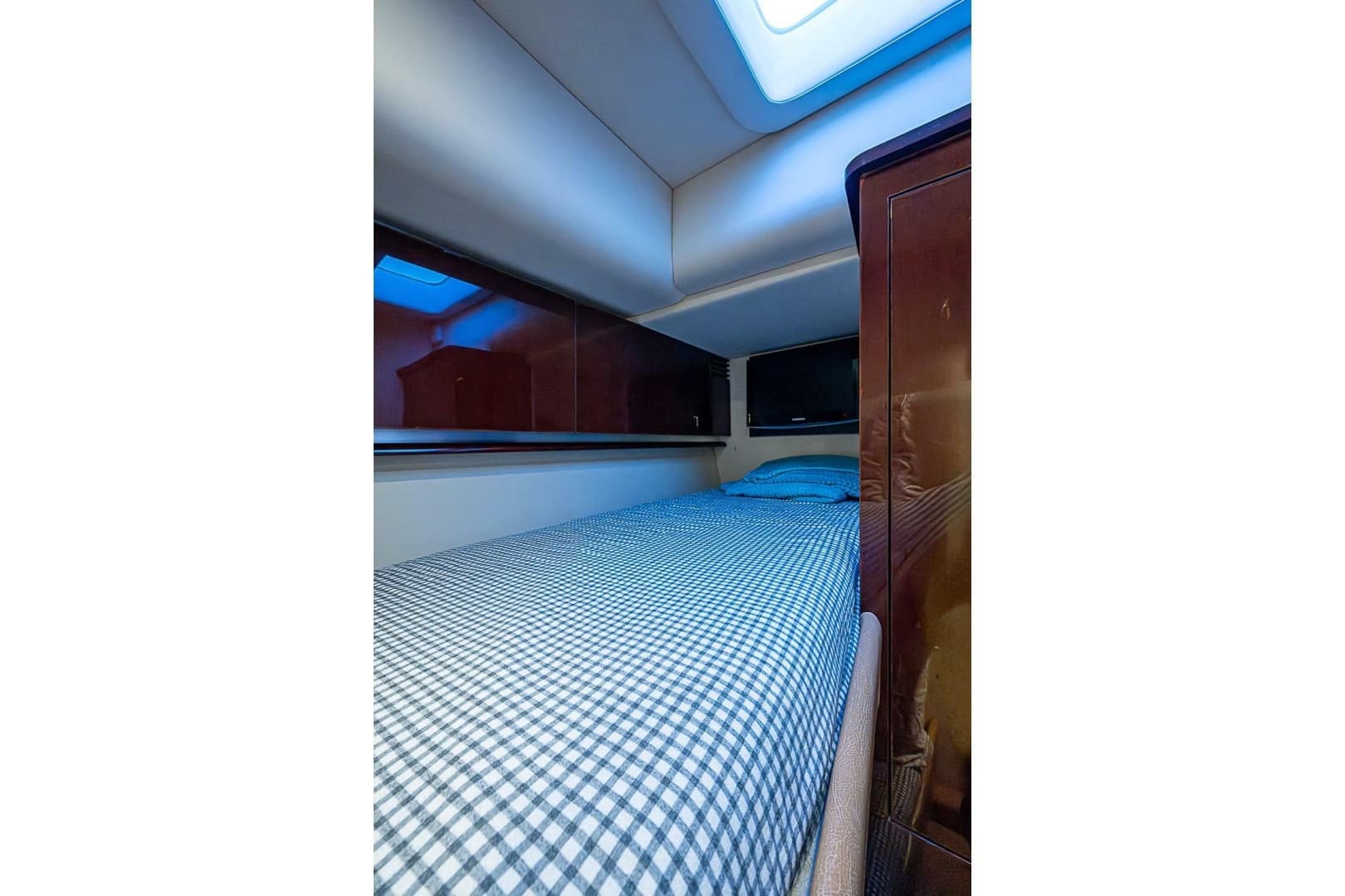 2010 Sea Ray 52 Sedan Bridge