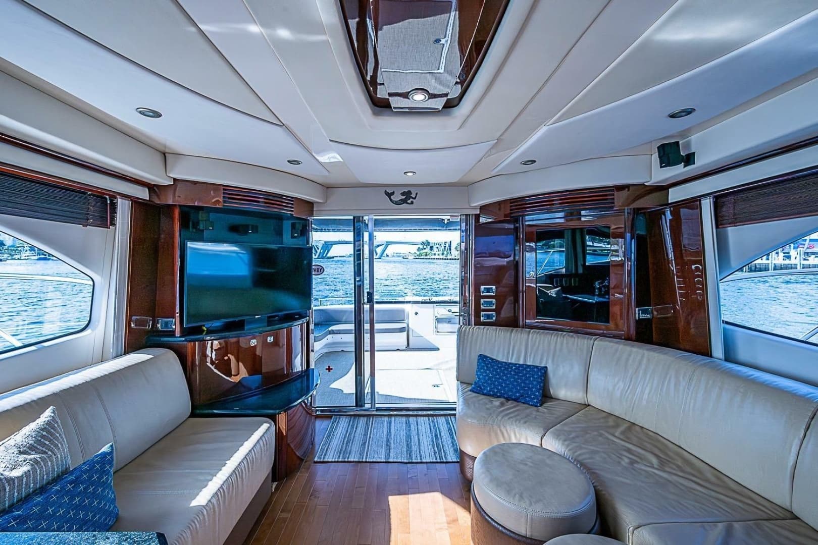 2010 Sea Ray 52 Sedan Bridge