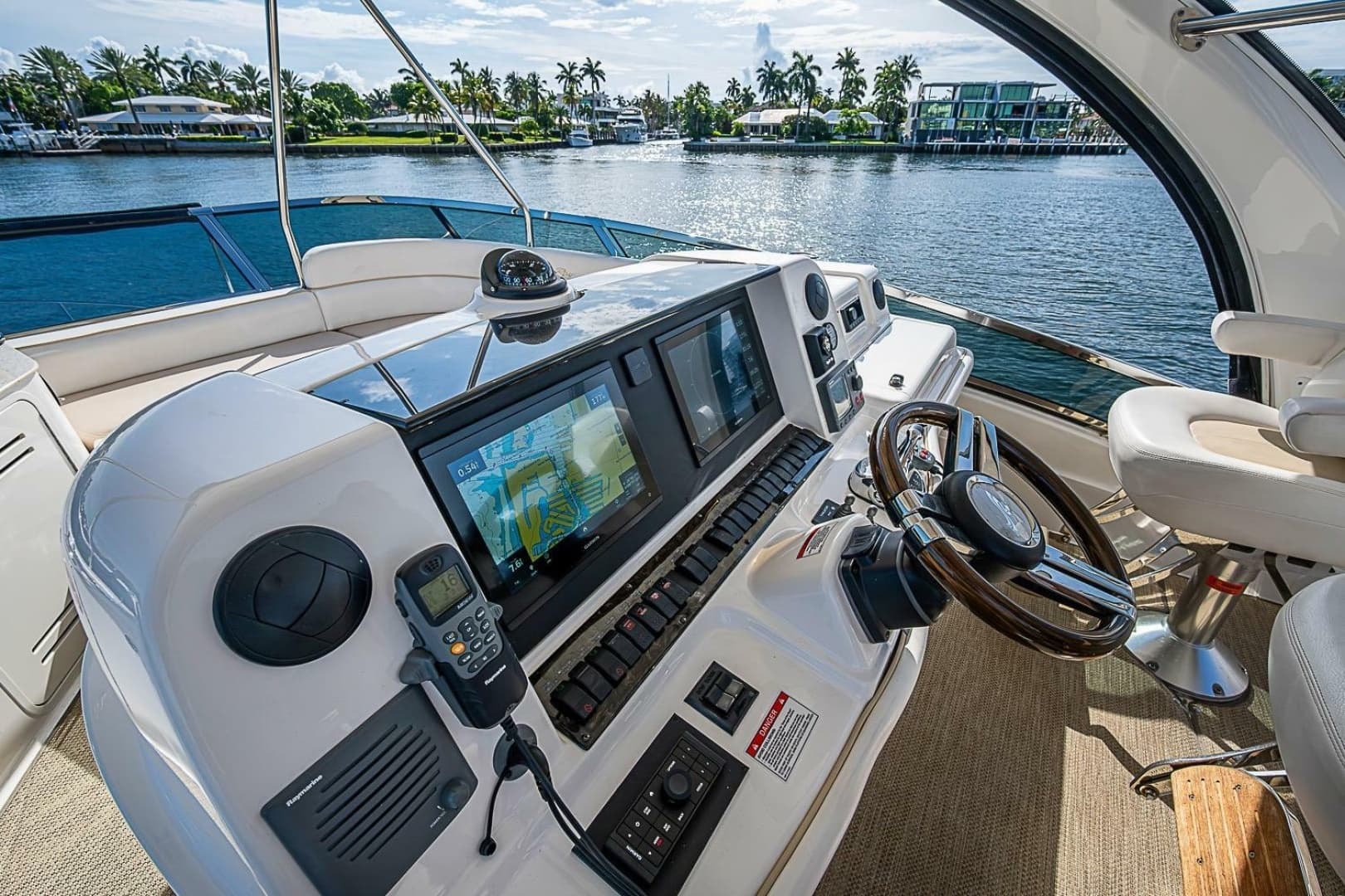 2010 Sea Ray 52 Sedan Bridge