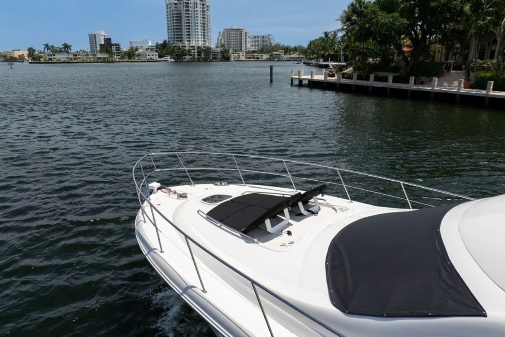 2010 Sea Ray 52 Sedan Bridge