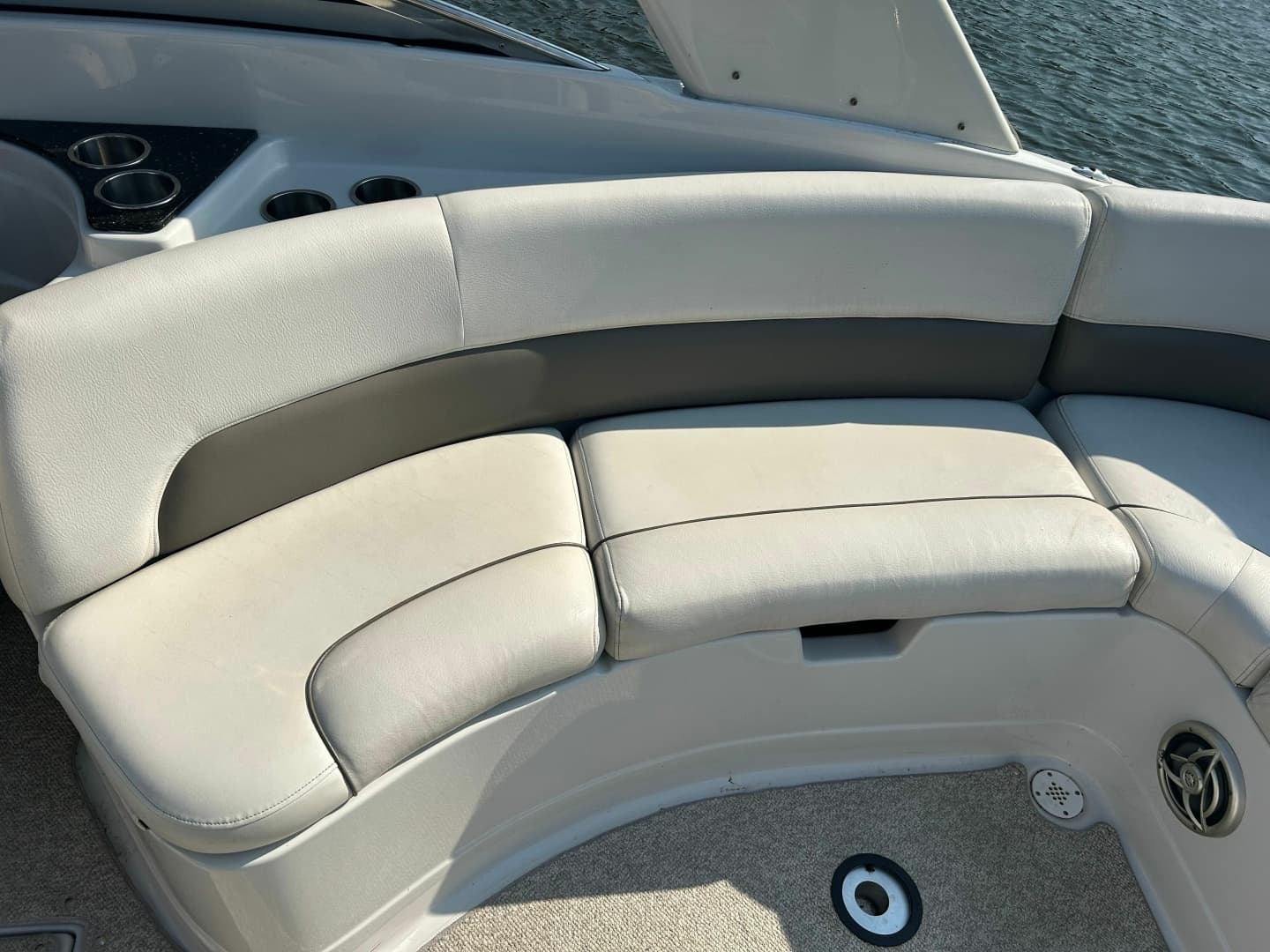 2008 Crownline 300 LS