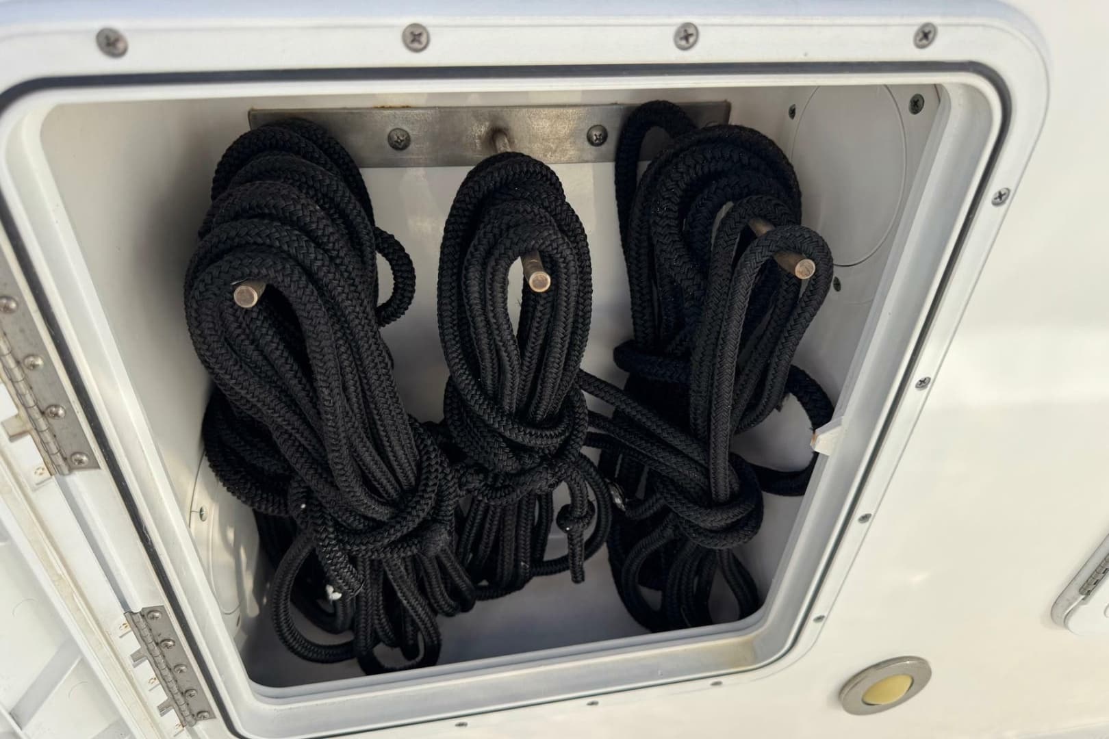 2008 Everglades 350 Center Console