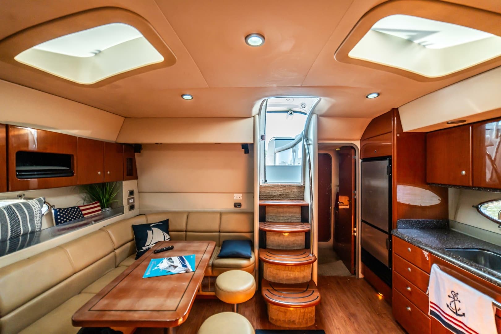 2008 Formula 45 Yacht