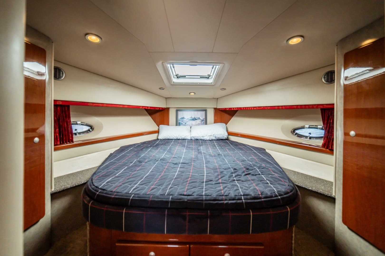 2008 Formula 45 Yacht