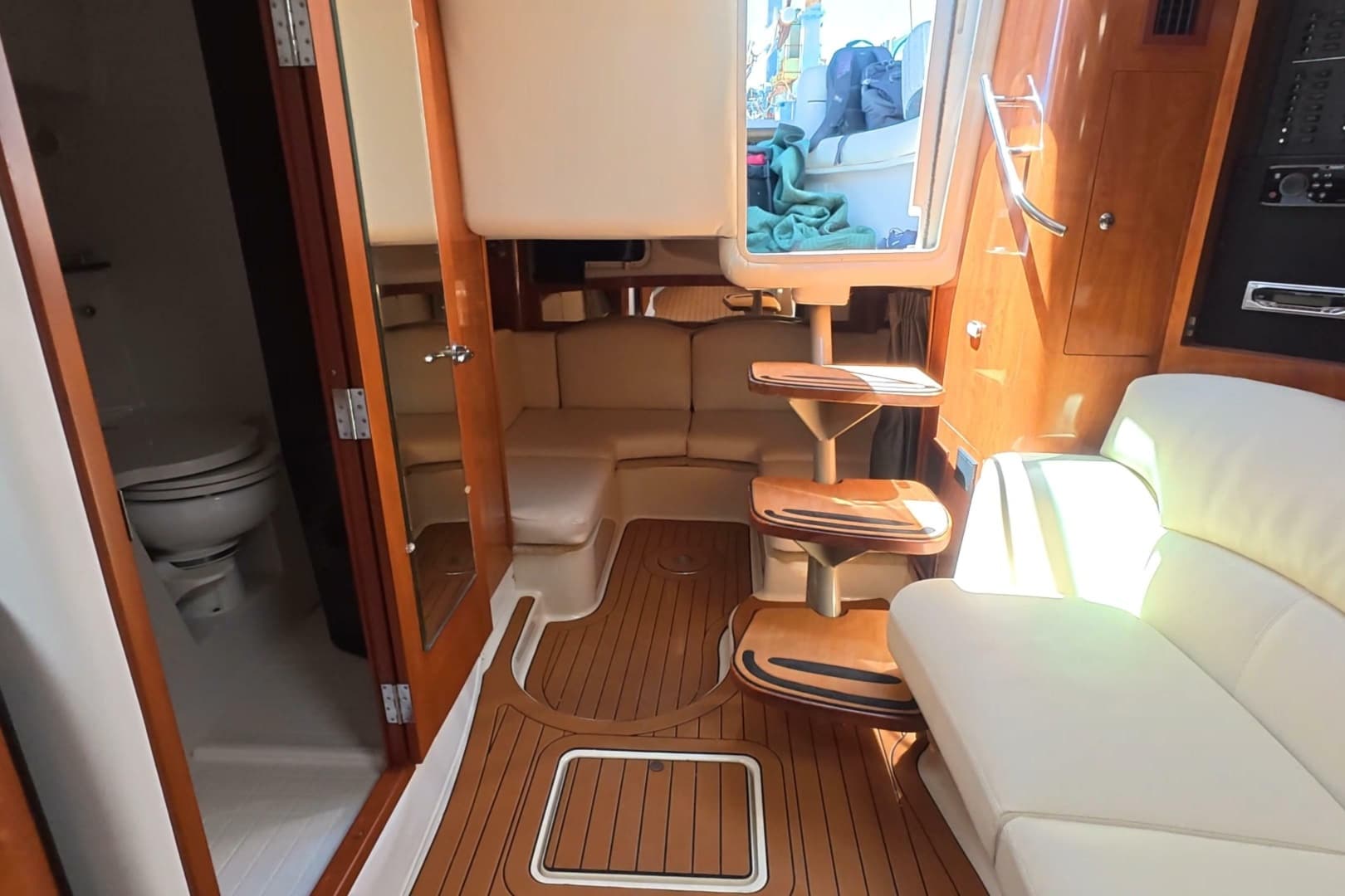 2008 Four Winns V358