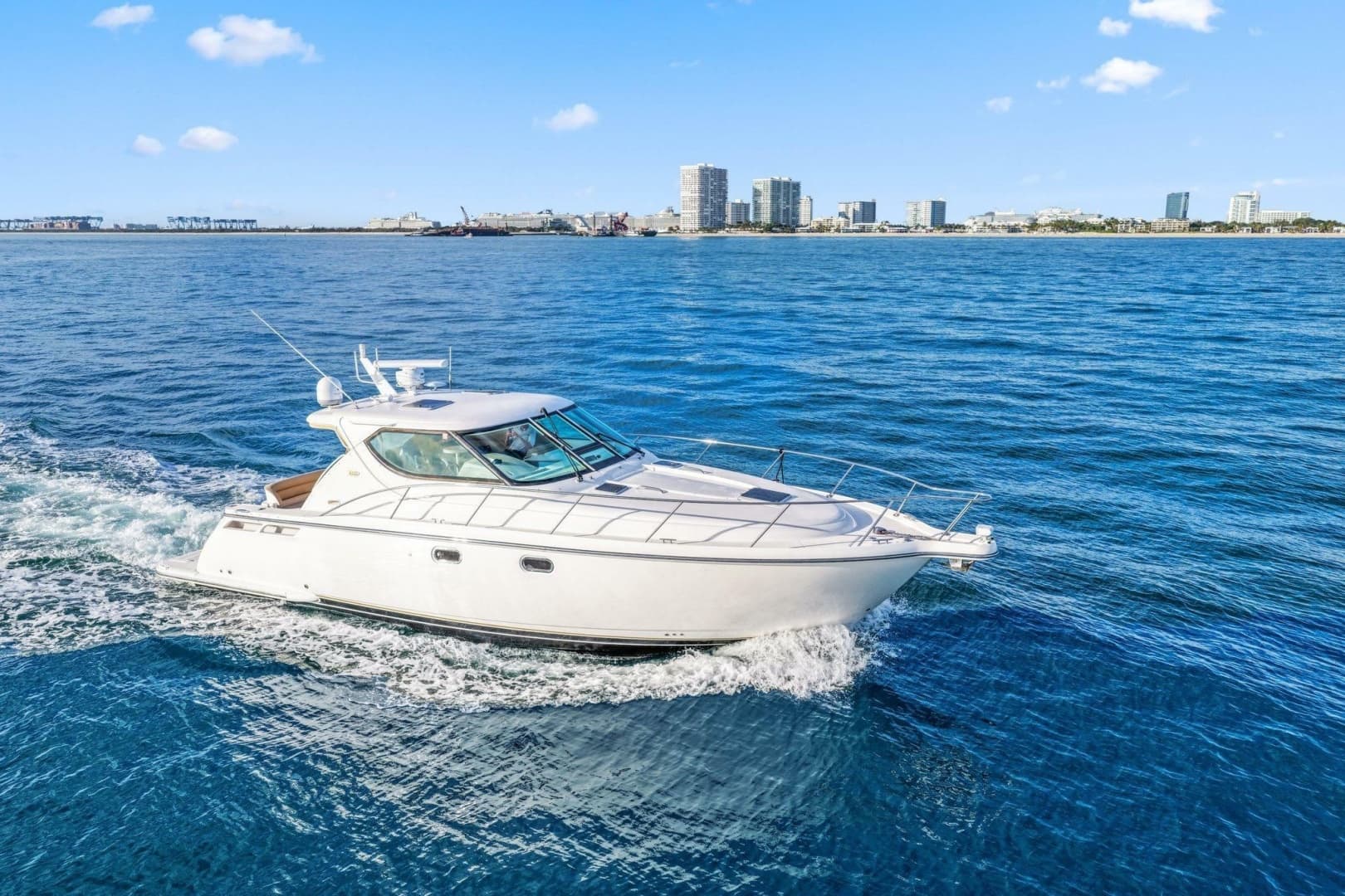 2008 Tiara Yachts 4300 Sovran