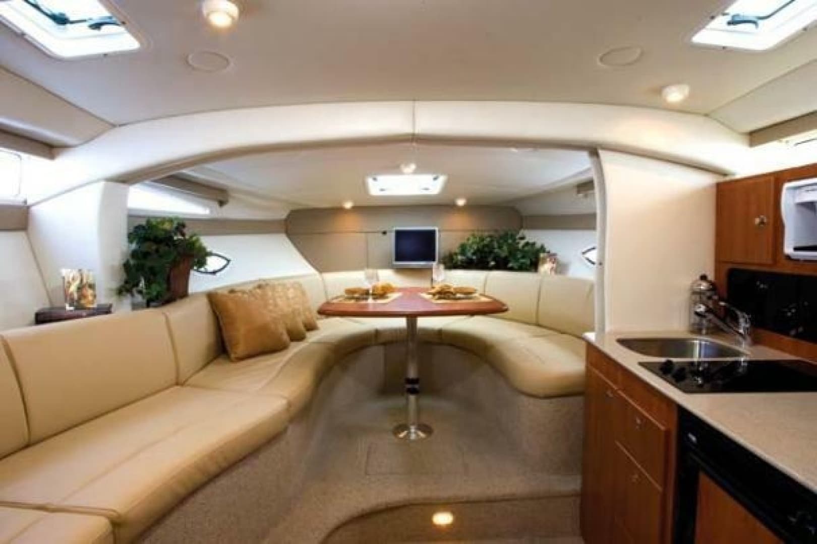 2007 Bayliner 325