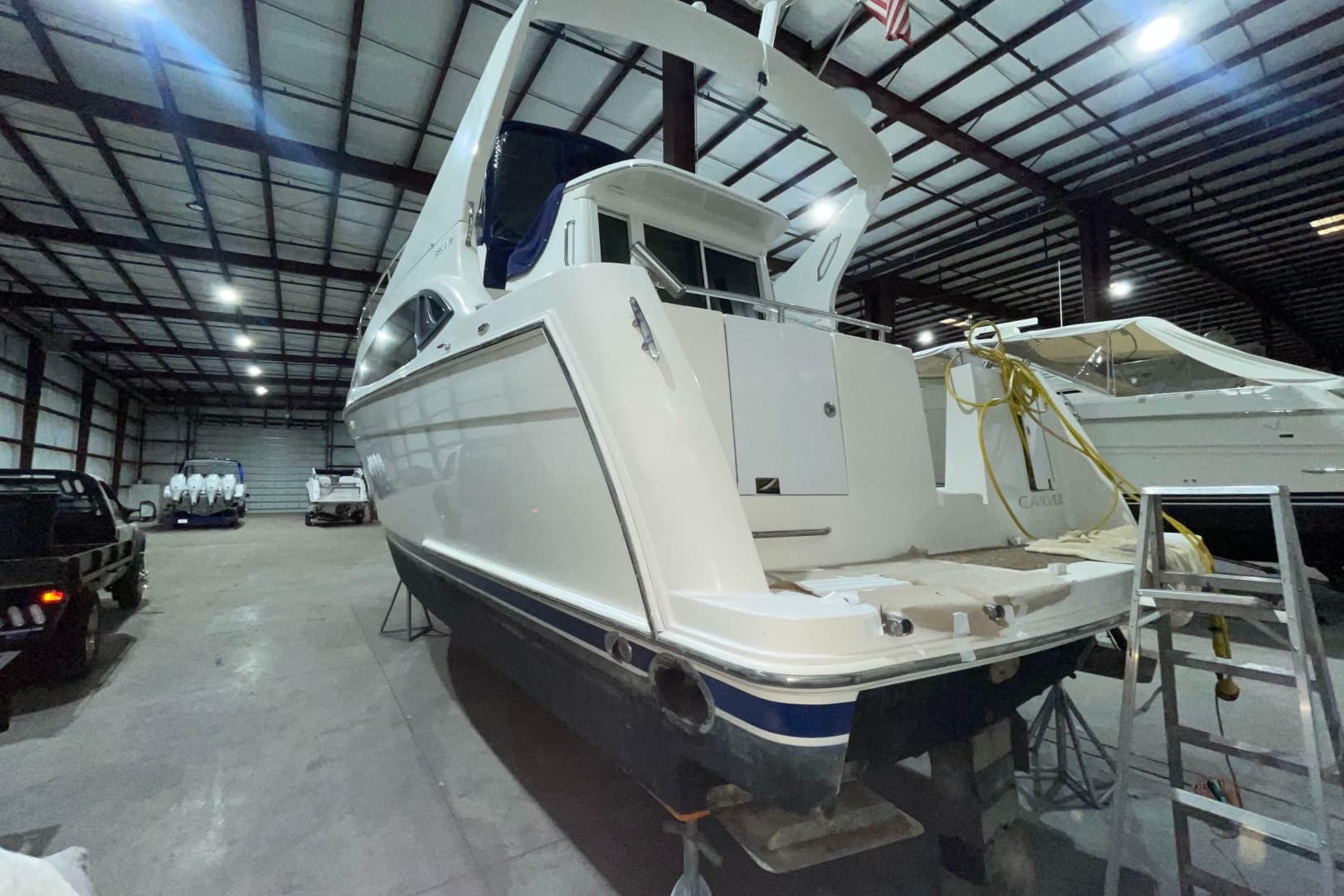 2007 Carver 360 Mariner