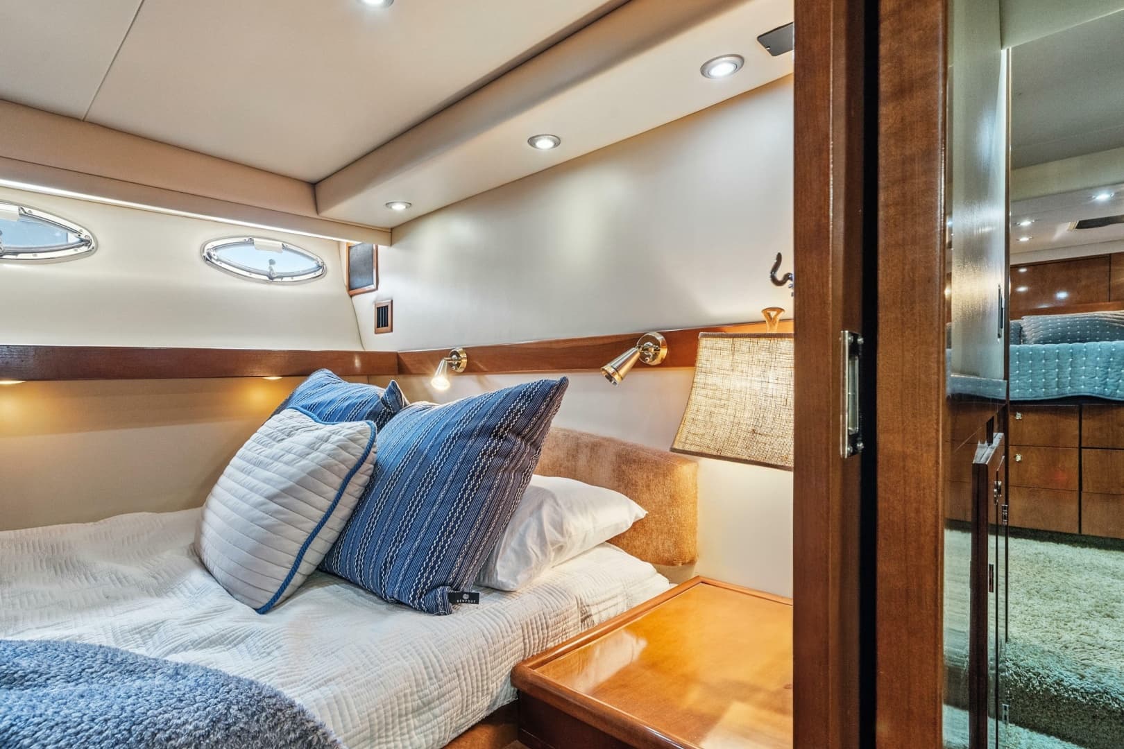 2007 Meridian 490 Pilothouse