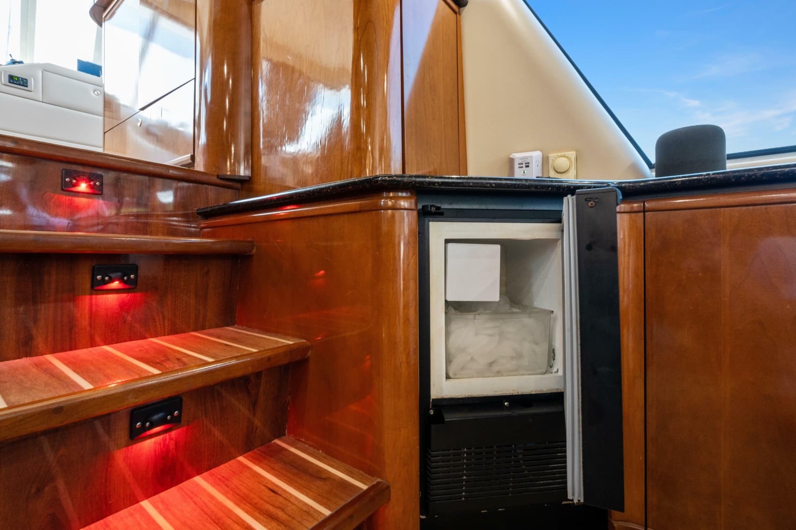 2007 Meridian 490 Pilothouse