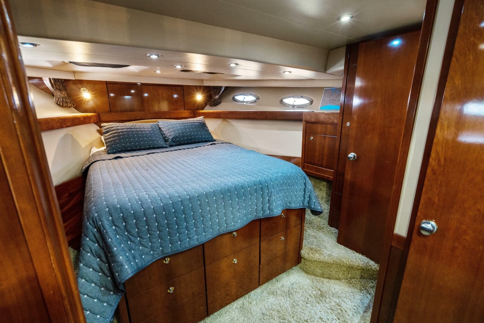 2007 Meridian 490 Pilothouse