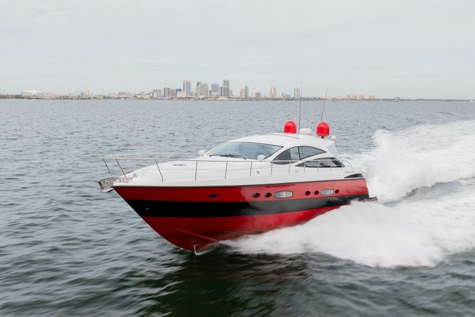 2007 Pershing 56