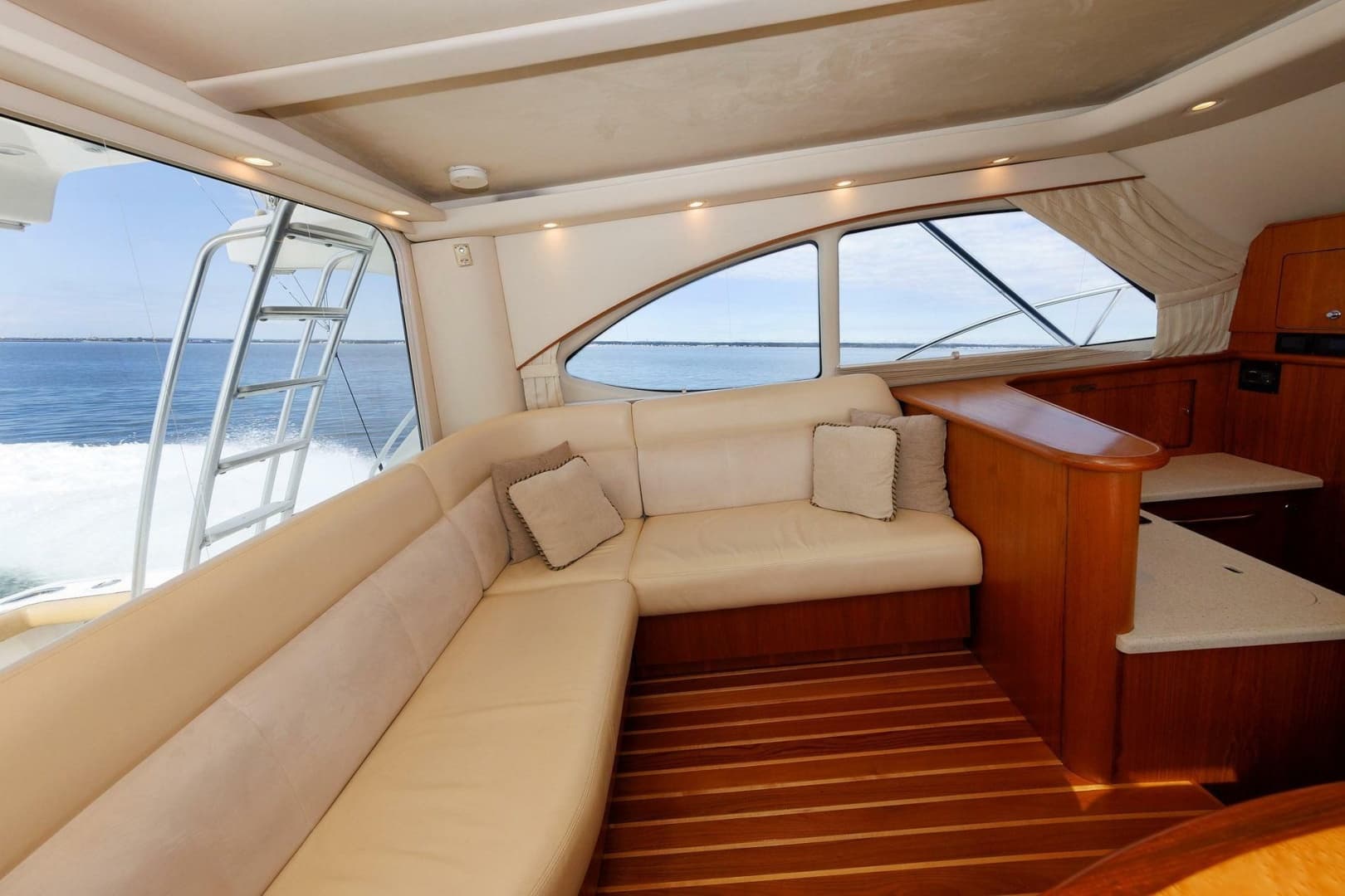 2007 Tiara Yachts 3900 Convertible