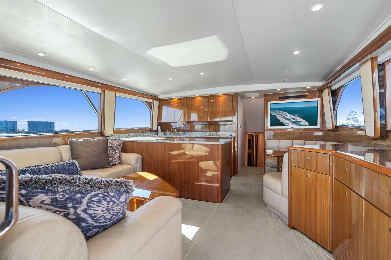 2007 Viking 56 Convertible