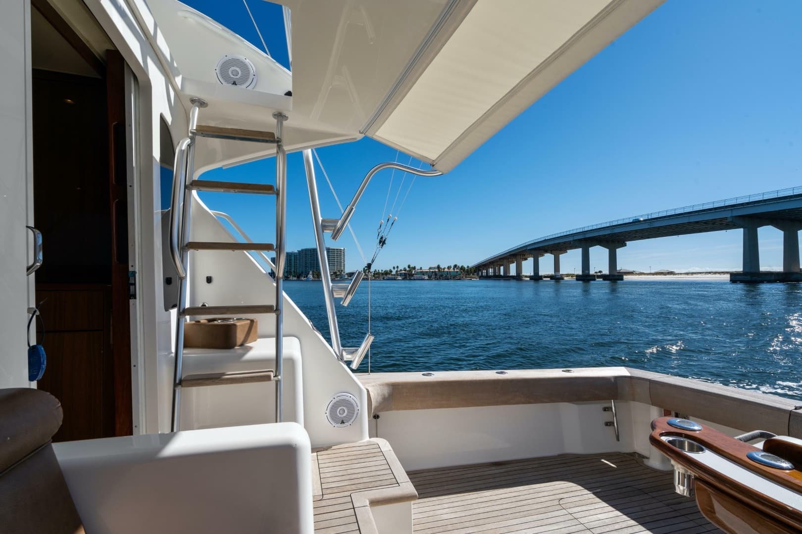 2007 Viking 56 Convertible