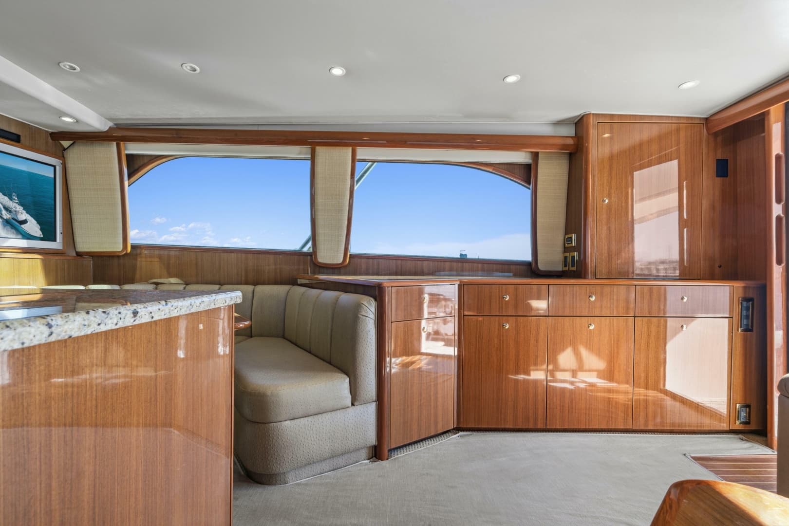 2007 Viking 56 Convertible