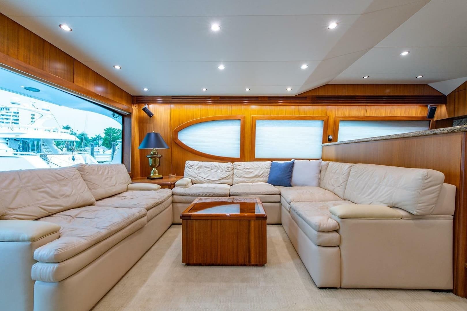 2006 Hatteras 64 Convertible