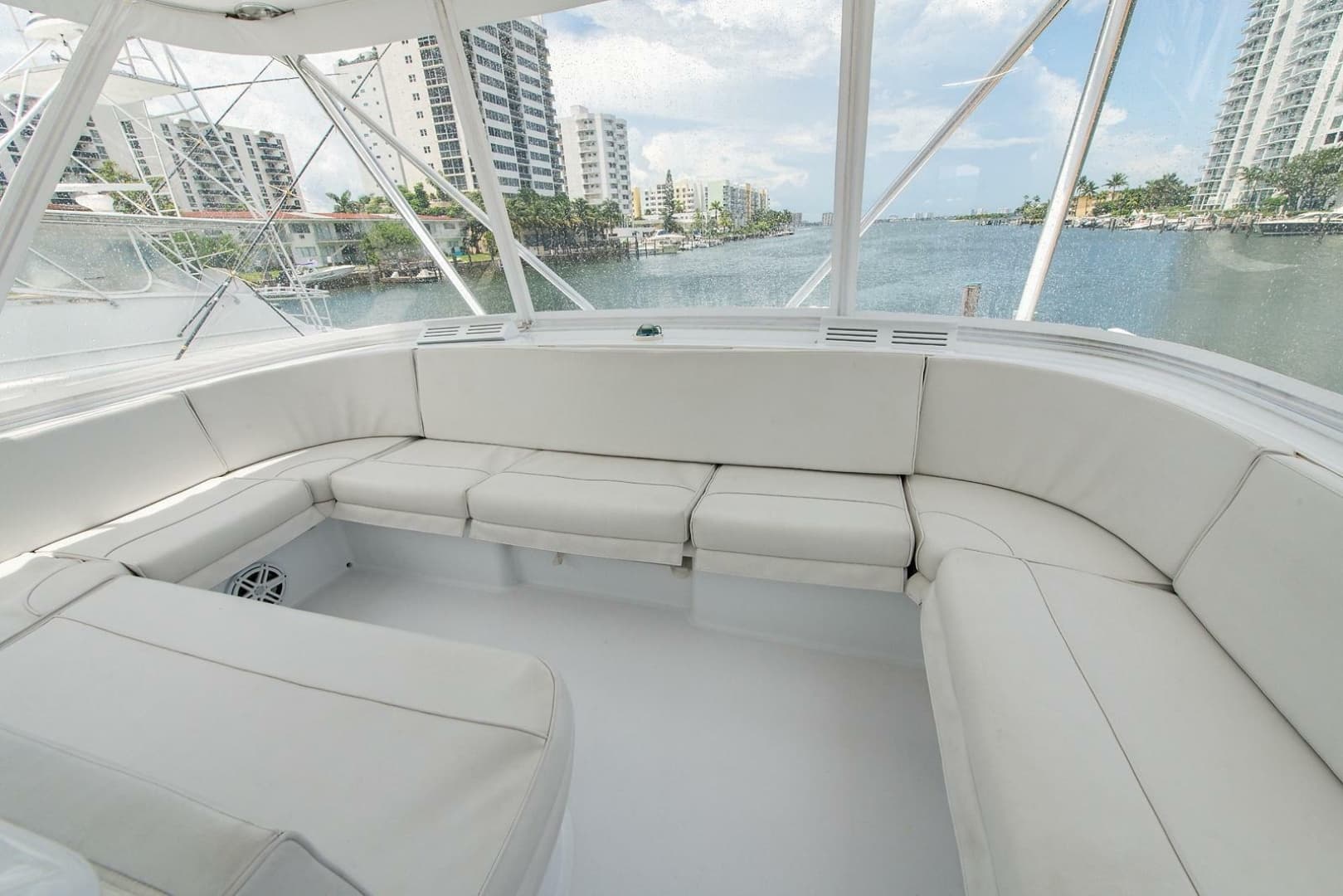 2006 Hatteras 64 Convertible