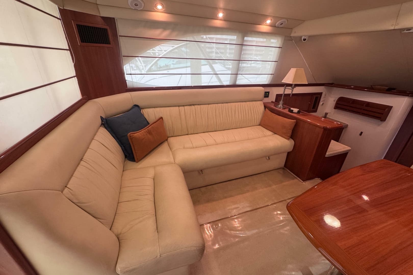 2006 Riviera 37 Flybridge
