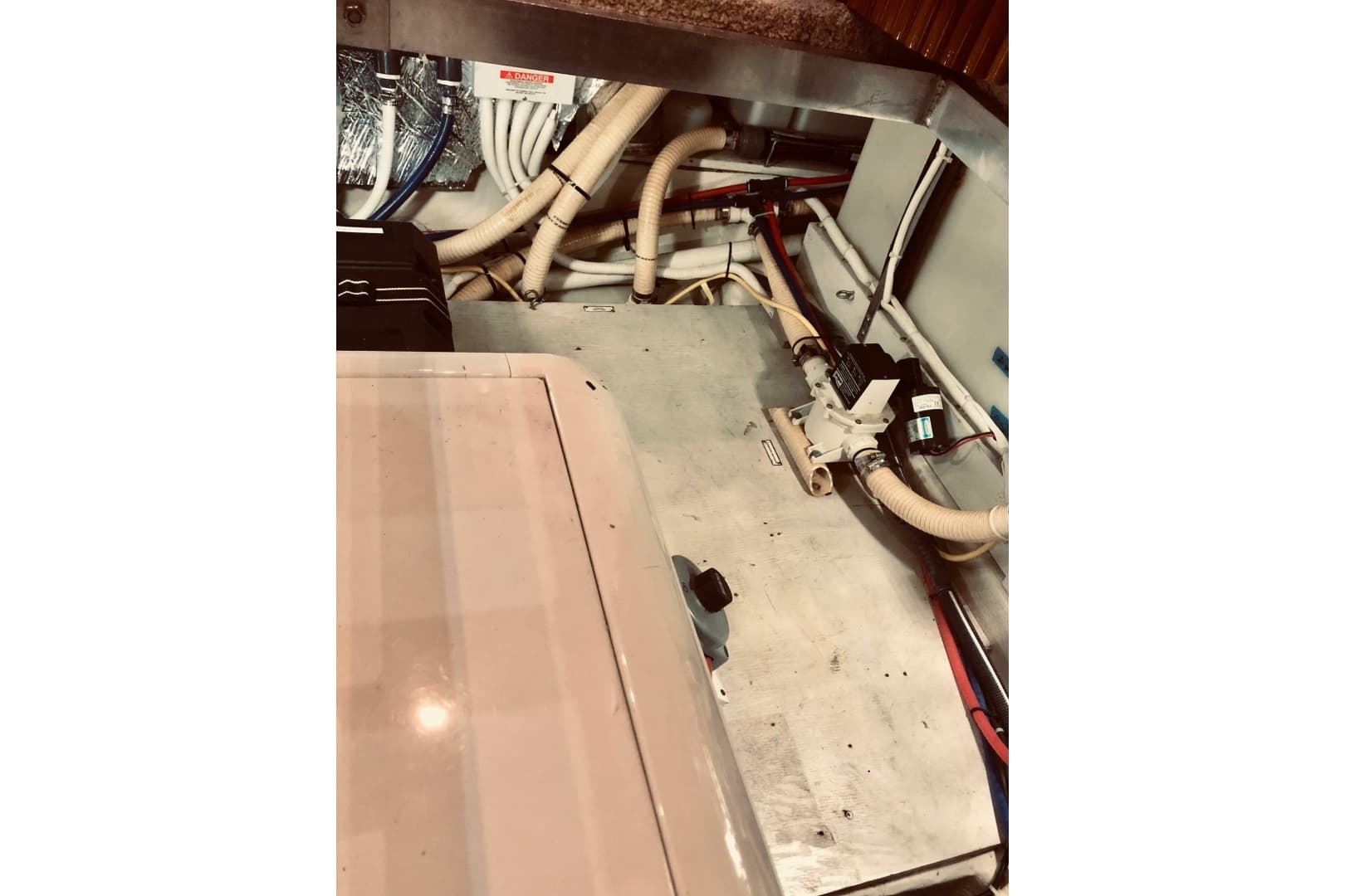 2005 Carver 444 Cockpit Motor Yacht