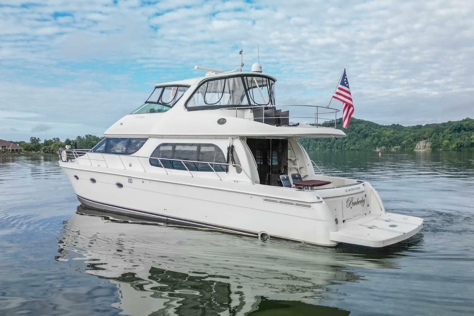 2005 Carver 56 Voyager