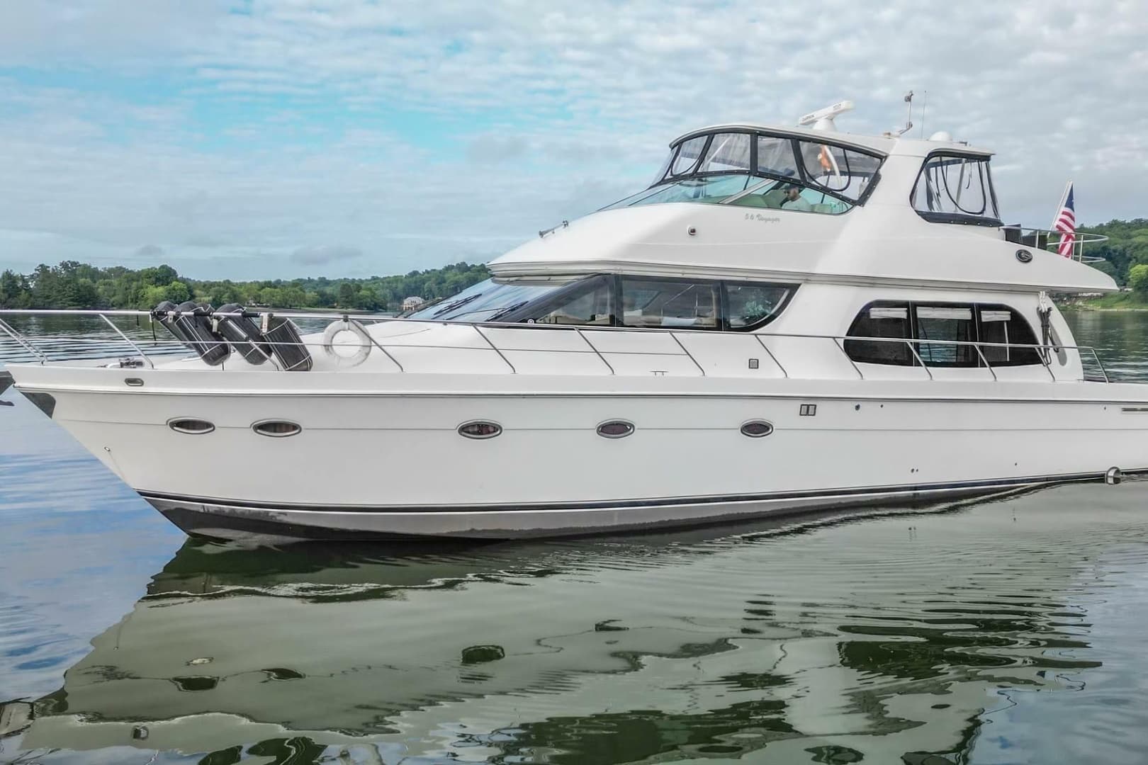 2005 Carver 56 Voyager