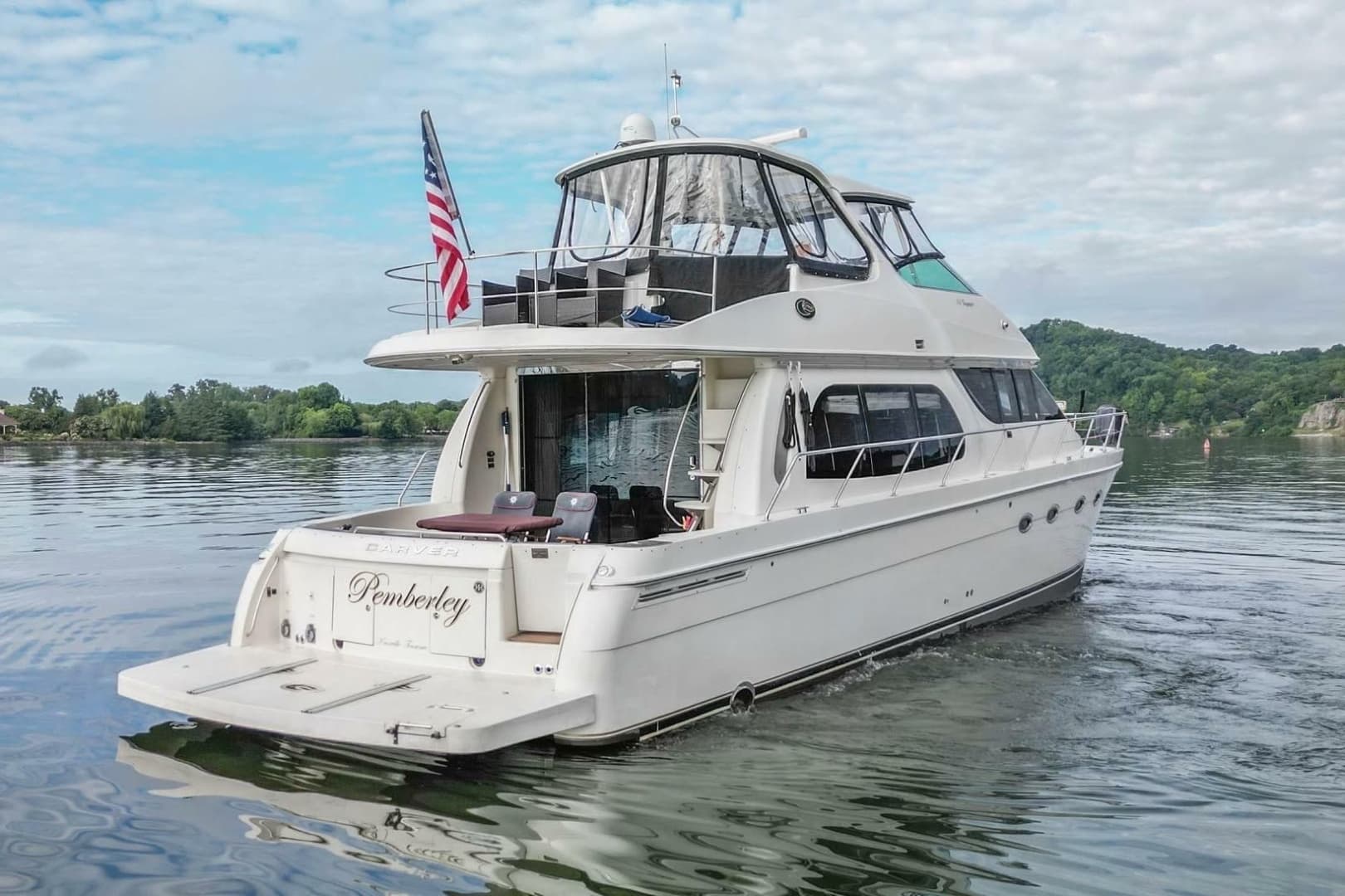 2005 Carver 56 Voyager