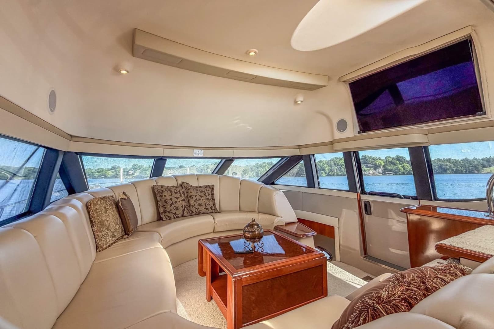 2005 Carver 570 Voyager Pilothouse