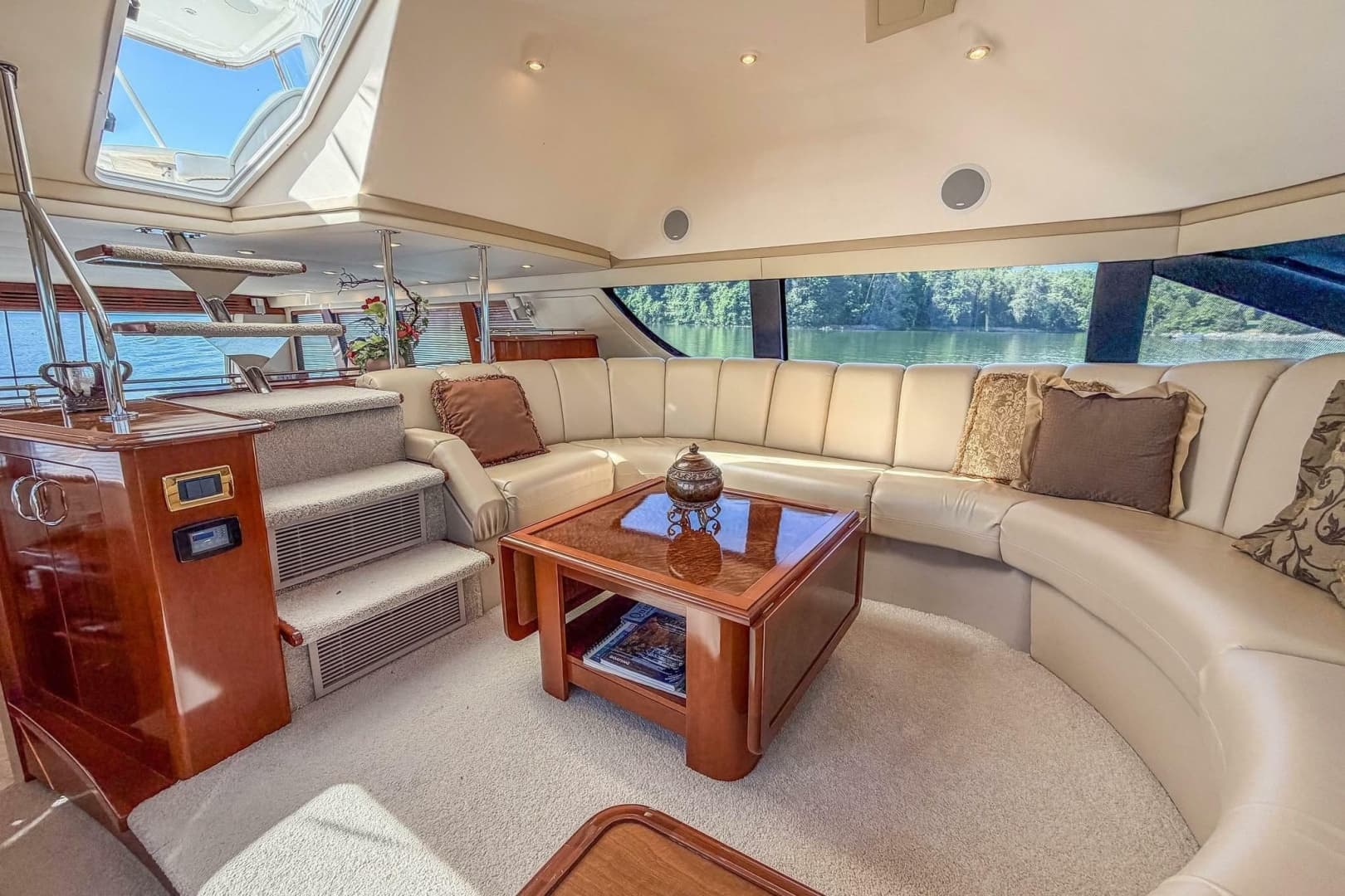 2005 Carver 570 Voyager Pilothouse