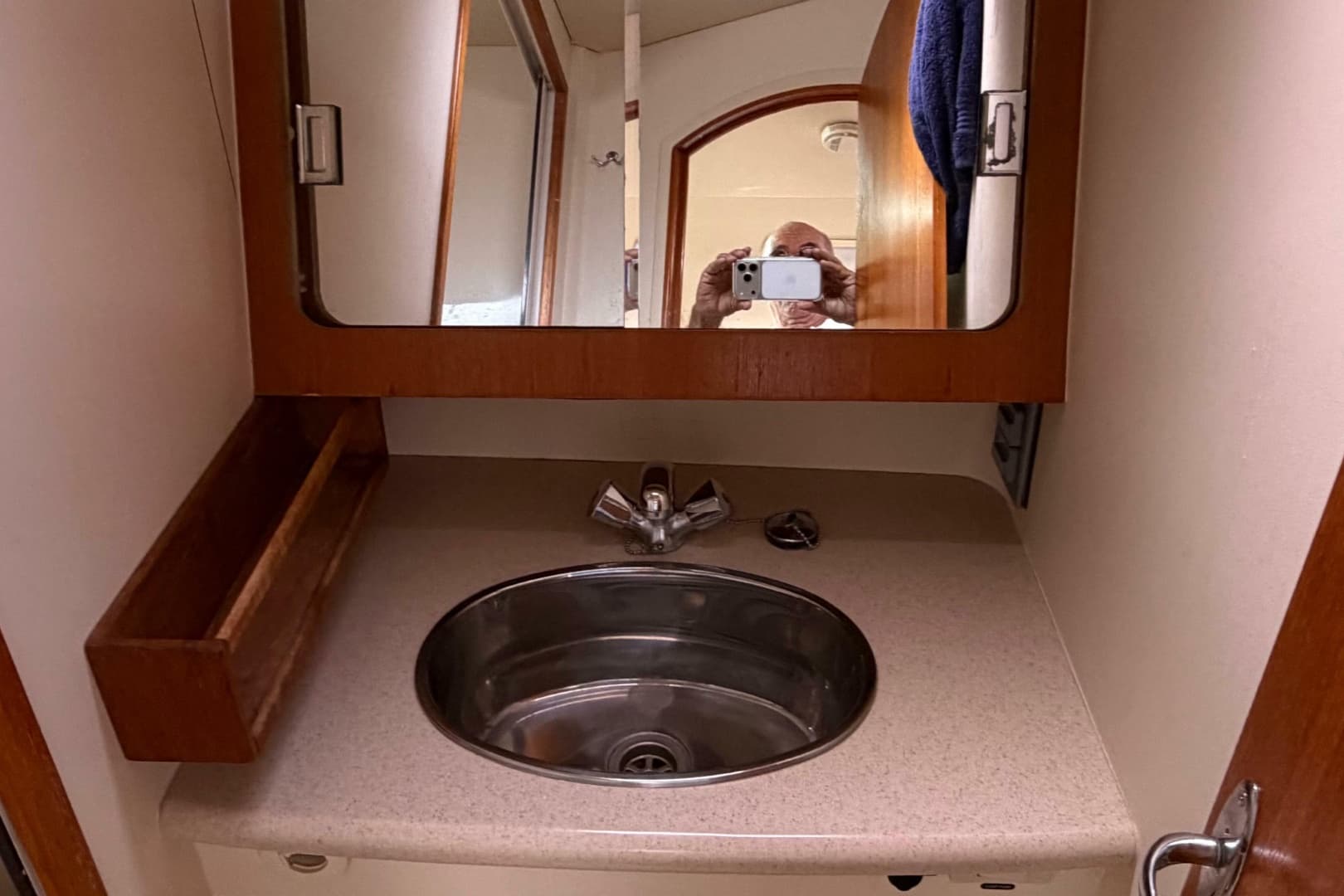 2005 Hunter 38