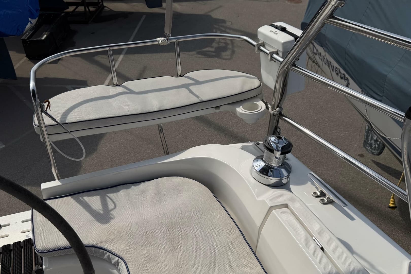 2005 Hunter 38