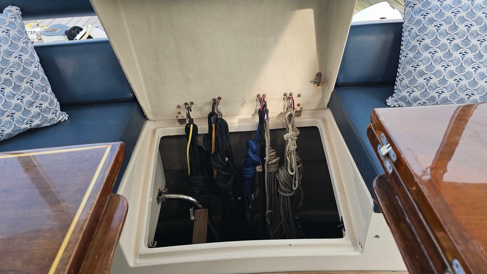 2005 Neptunus 56 Flybridge