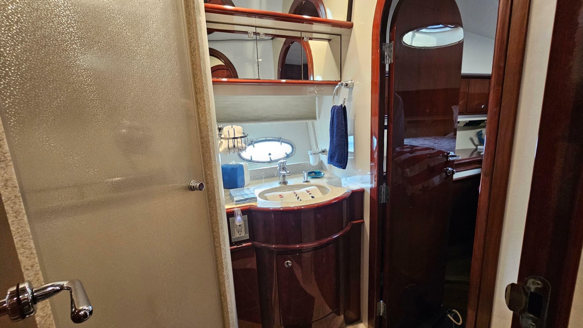 2005 Neptunus 56 Flybridge