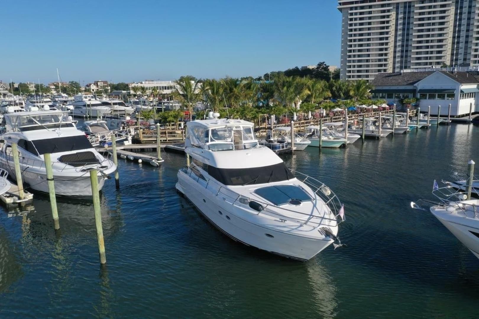 2005 Neptunus 56 Flybridge