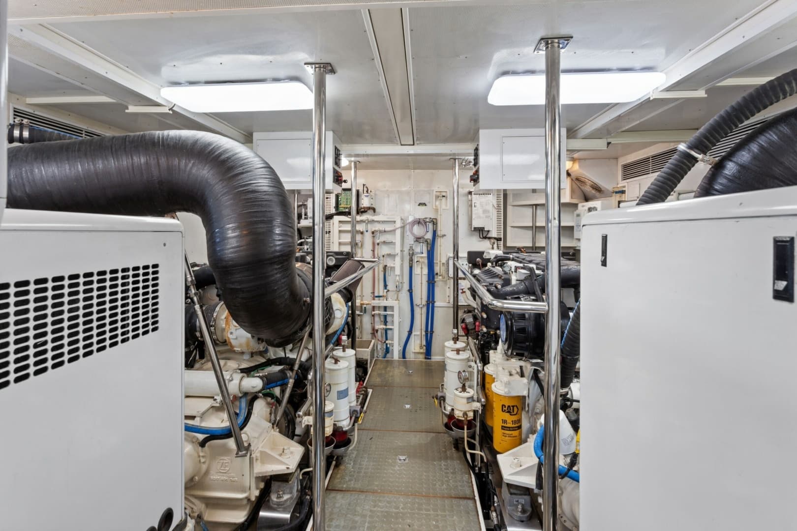 2005 Offshore Yachts 66 Pilot House