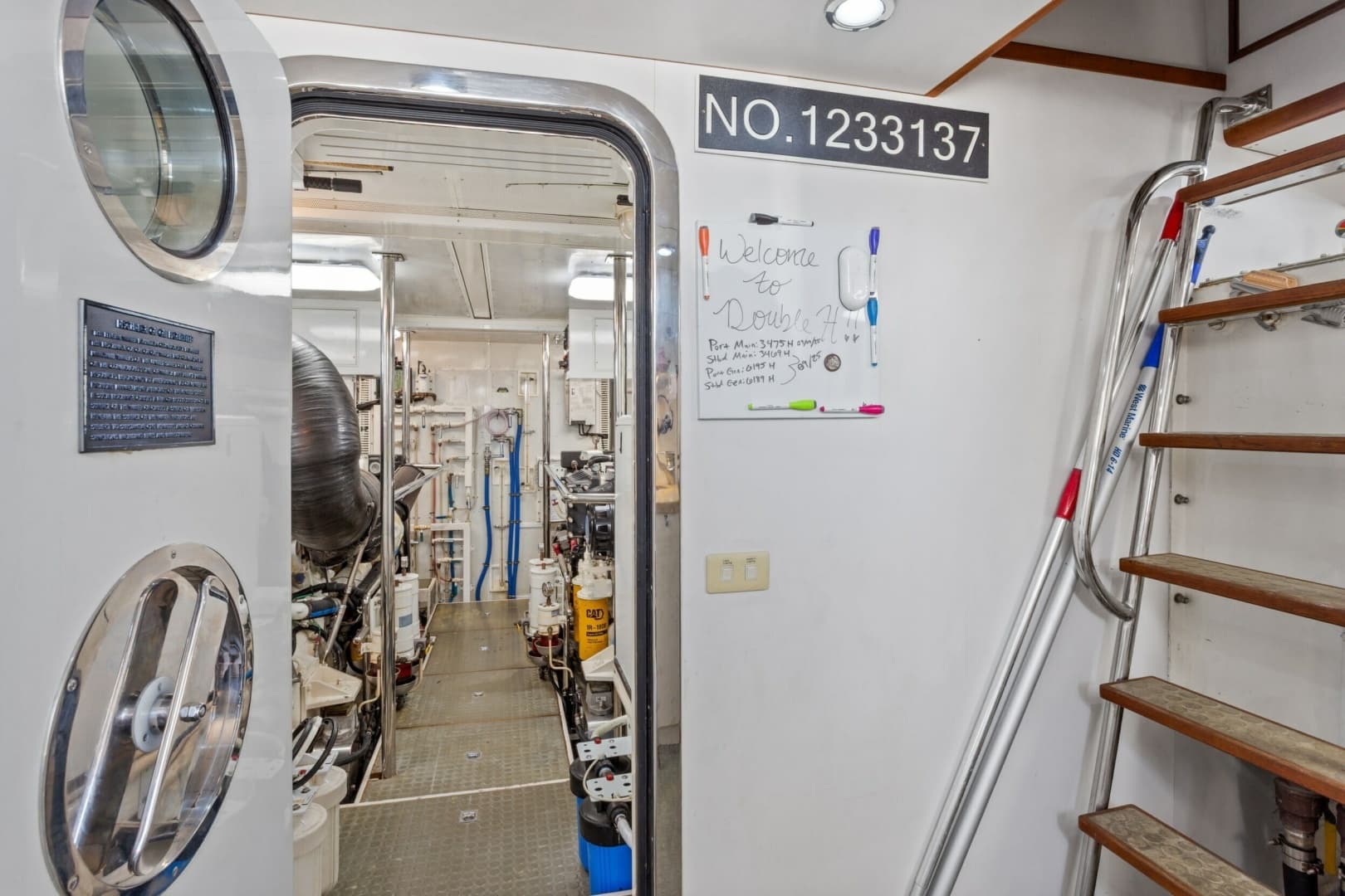 2005 Offshore Yachts 66 Pilot House