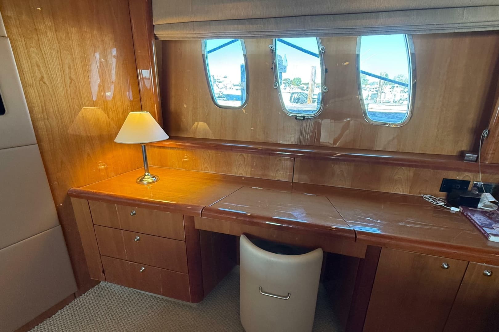 2005 Sunseeker 75 Yacht