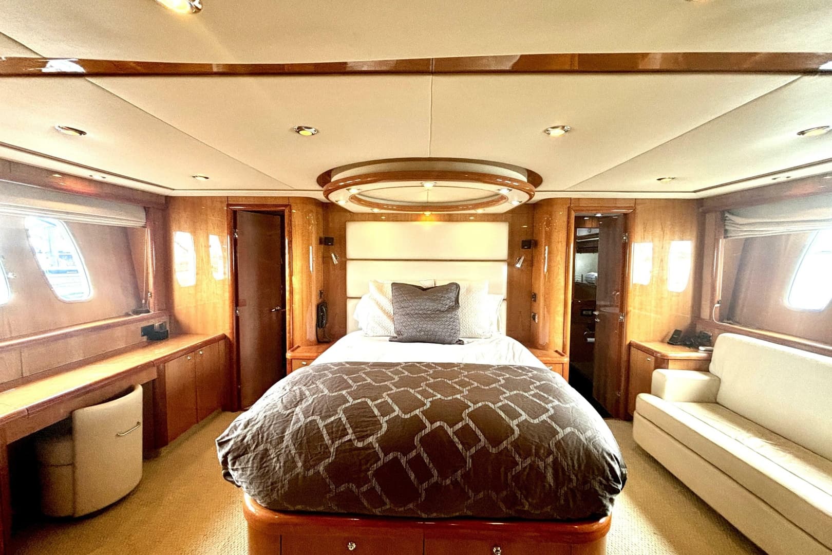 2005 Sunseeker 75 Yacht