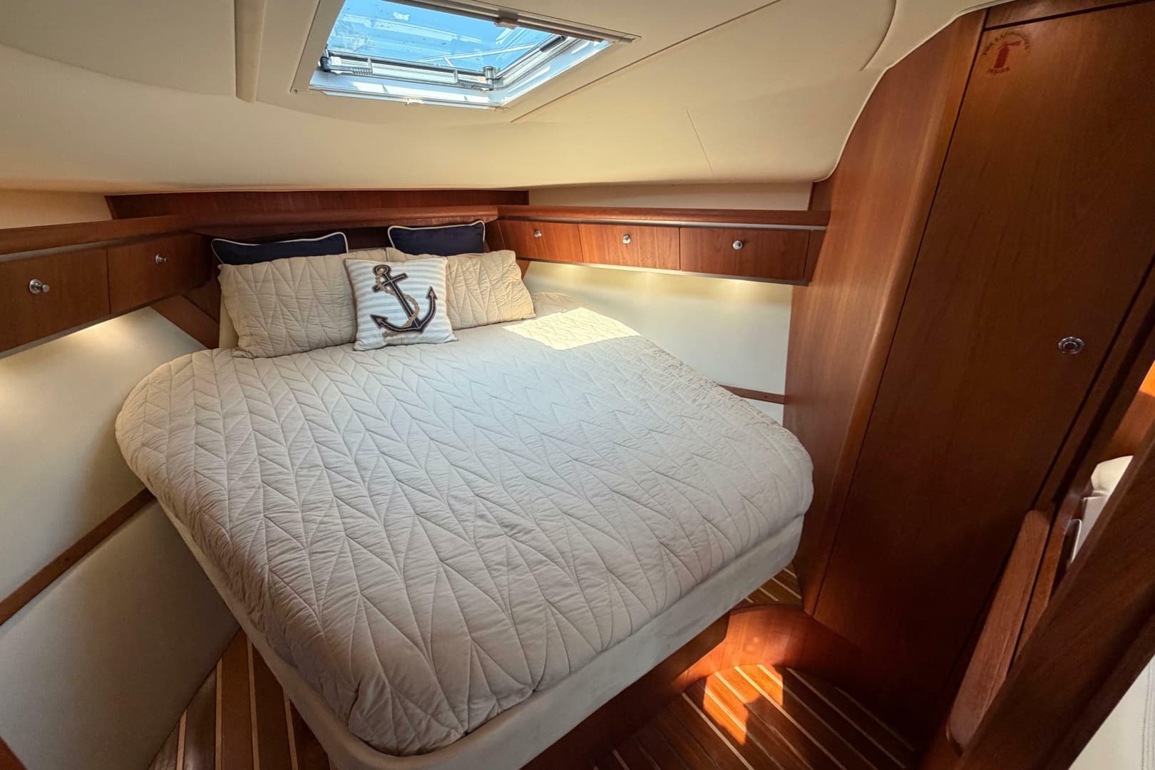 2005 Tiara Yachts 3600 Sovran