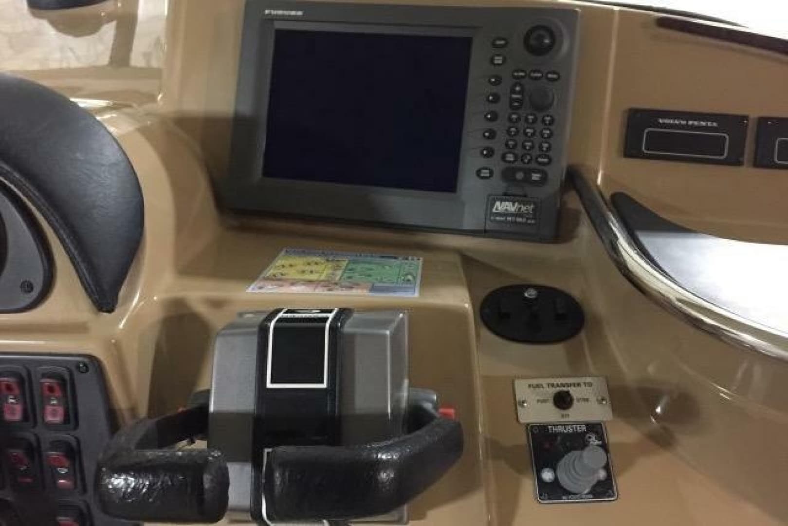 2004 Carver 420 Mariner