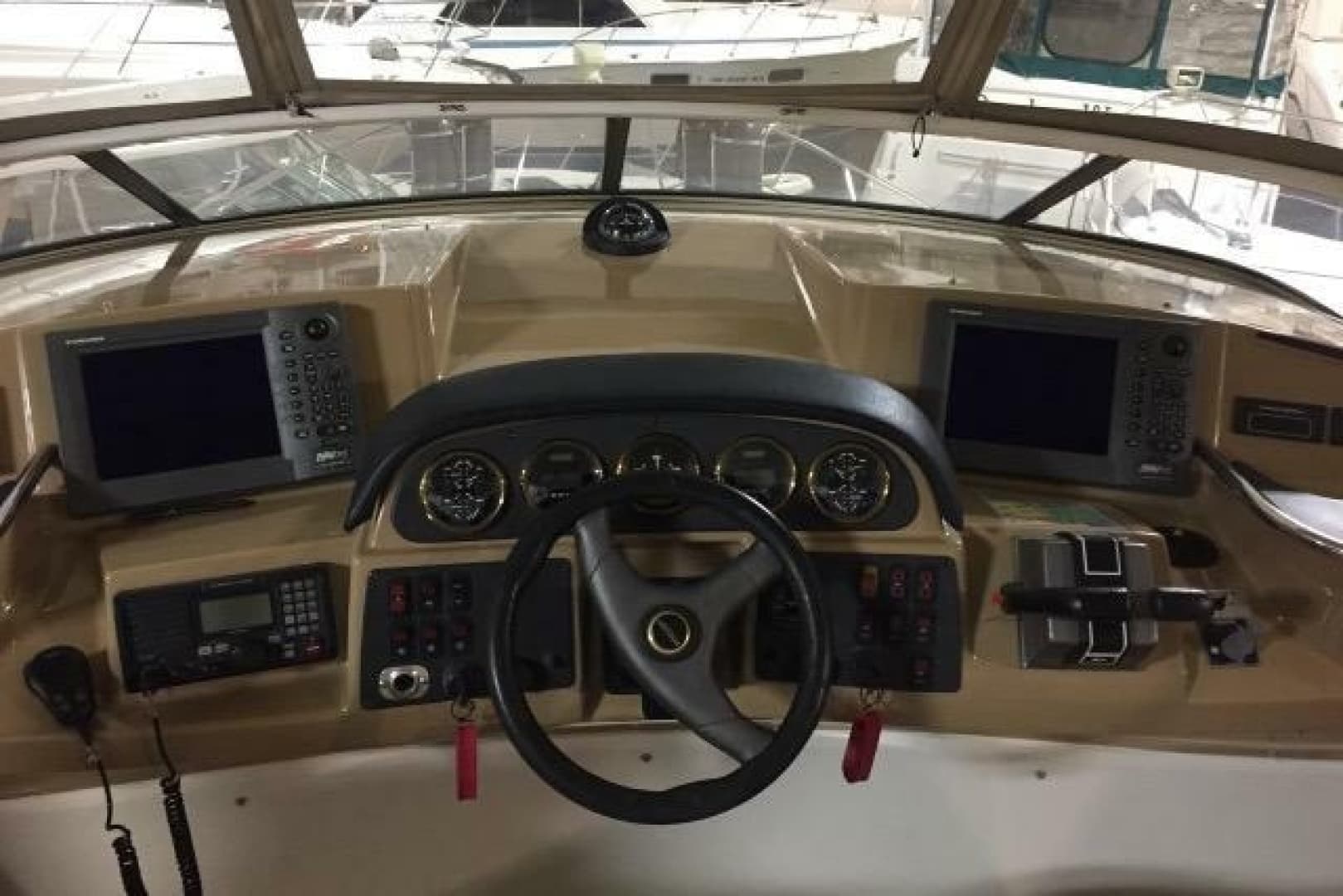 2004 Carver 420 Mariner