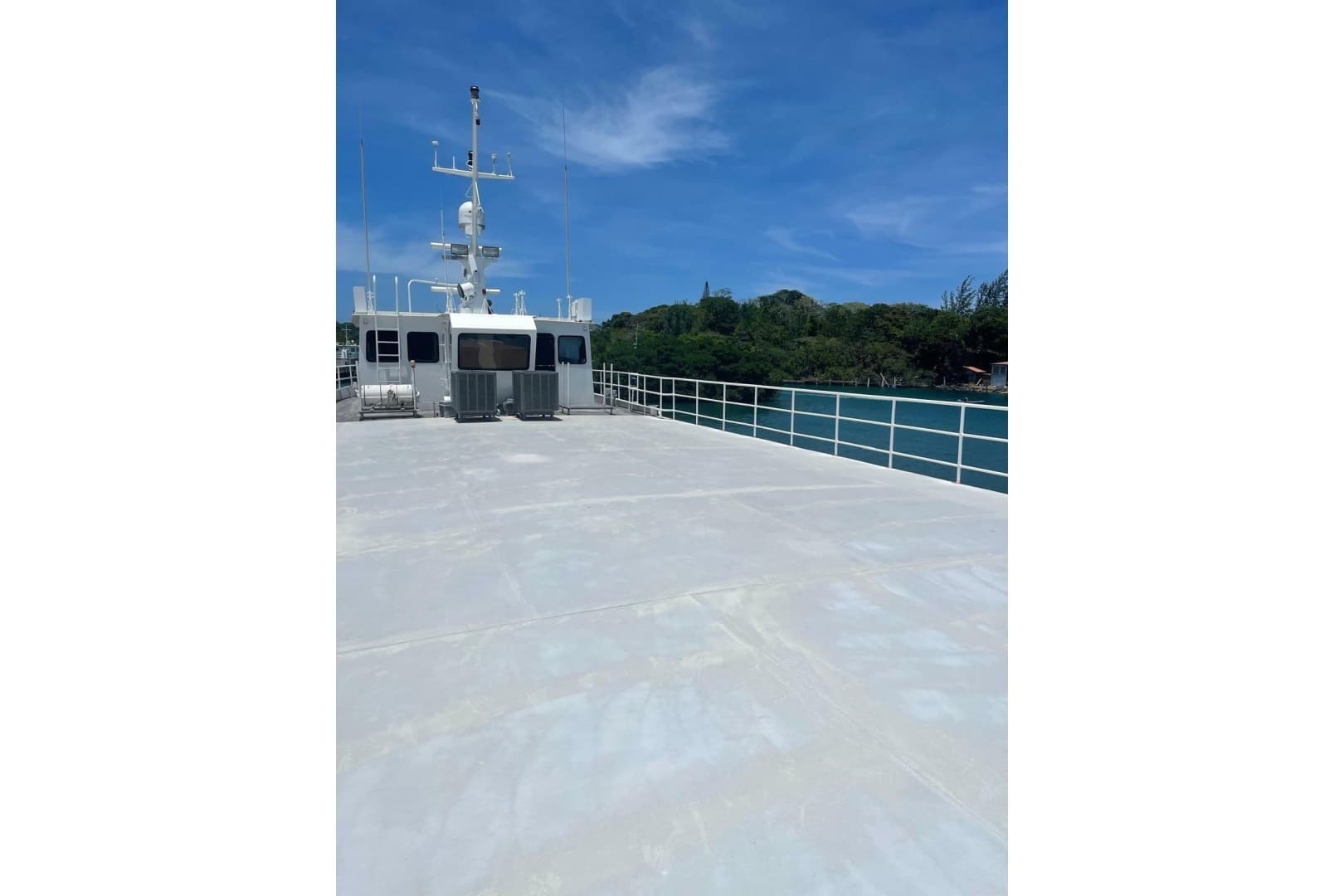 2004 Custom Supply Boat
