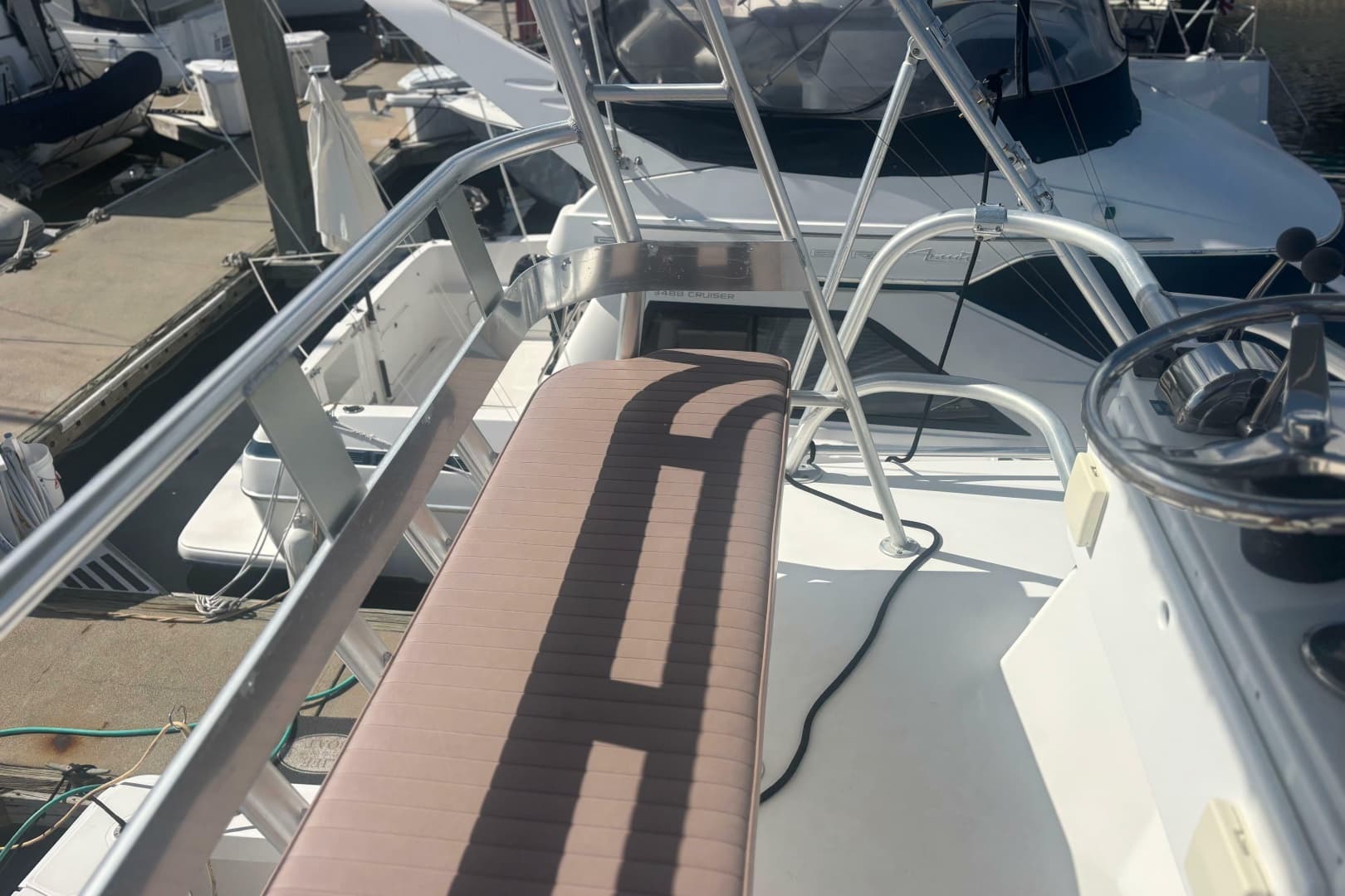 2004 Luhrs 32 Open