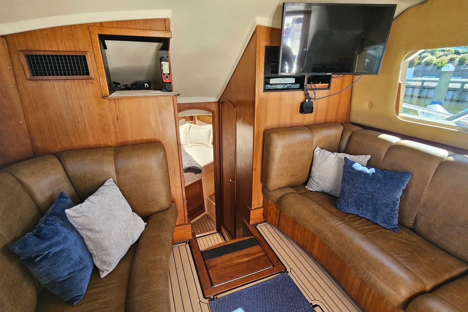 2004 Luhrs 34 Convertible