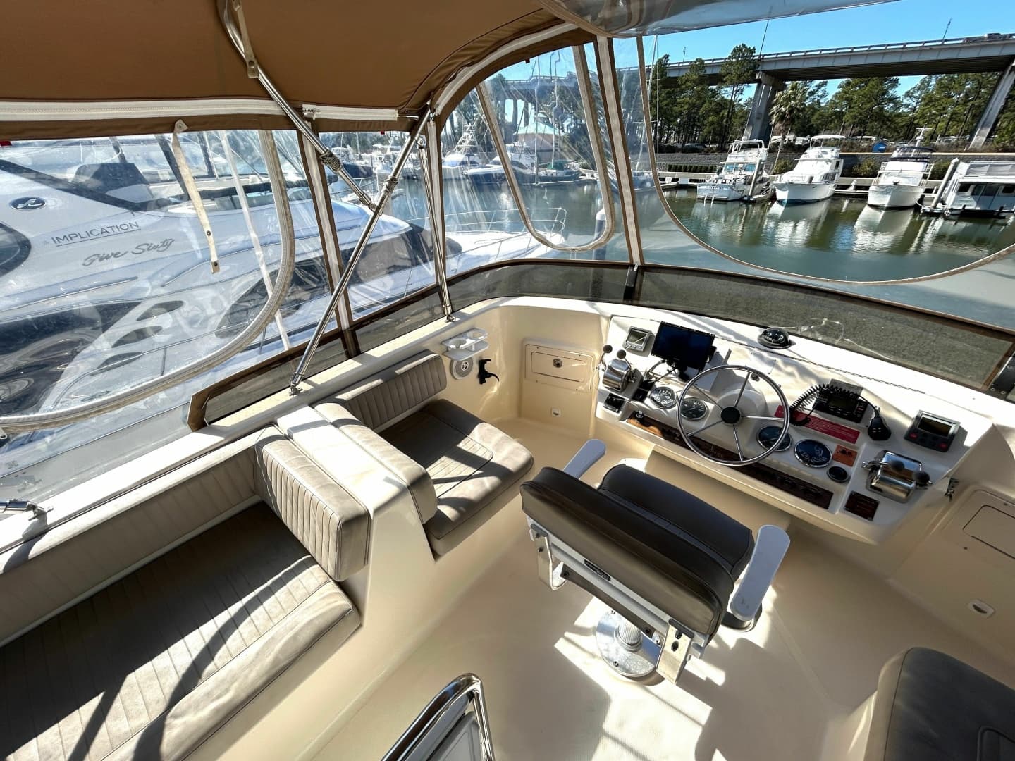 2004 Mainship 400 Trawler